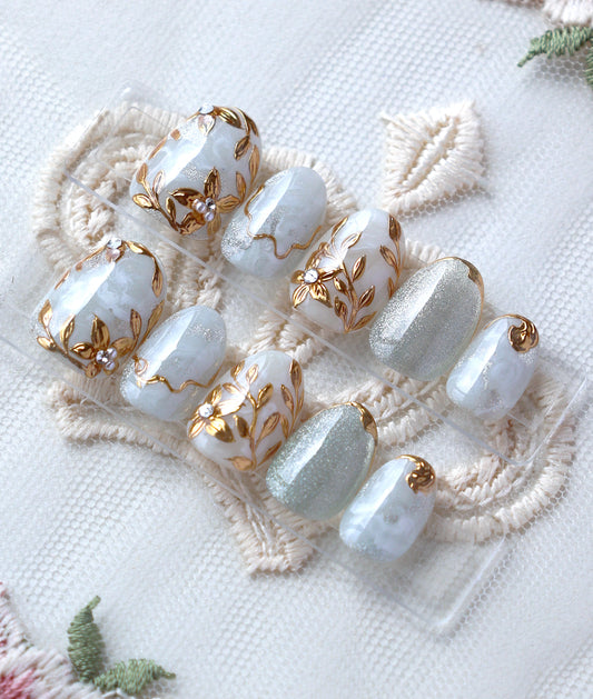 Jade White Leaves